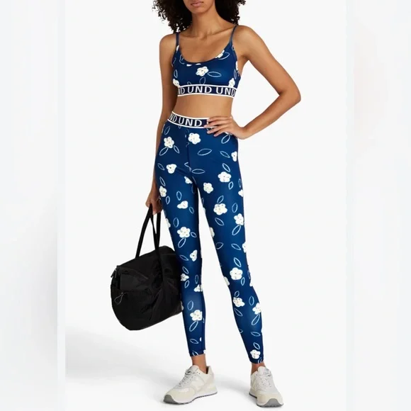 Baum und Pferdgarten Blue Floral Women's stretch Leggings NWT Size L - Picture 1 of 4